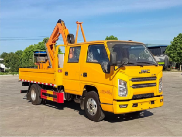 Camion per potatura alberi e giardini